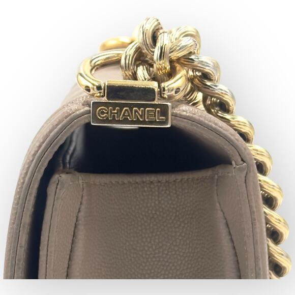 Medium Boy Flap Bag Quilted Caviar Leather Beige Authentic - Picture 8 of 16